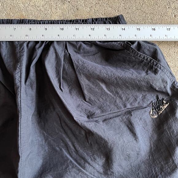 Vintage 90s Nike Black Mens L Nylon Sporty Athletic Windbreaker Swishy Pants - Picture 6 of 13